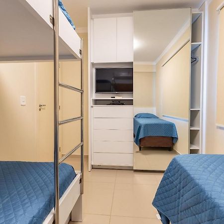 Cobertura Espacosa E Confortavel No Centro De Бомбиньяс Экстерьер фото